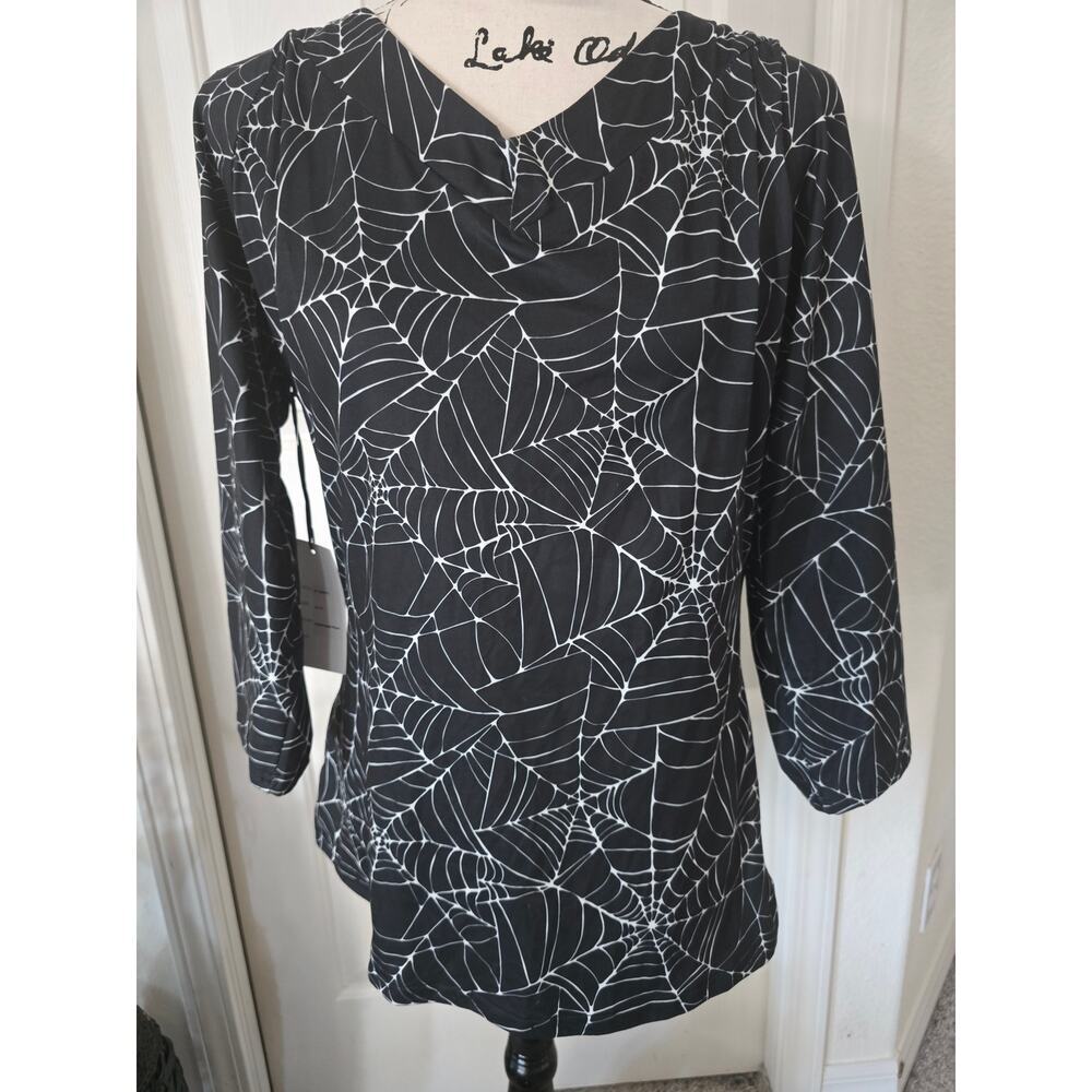 Unique Vintage Spiderweb Top Size XL NWT